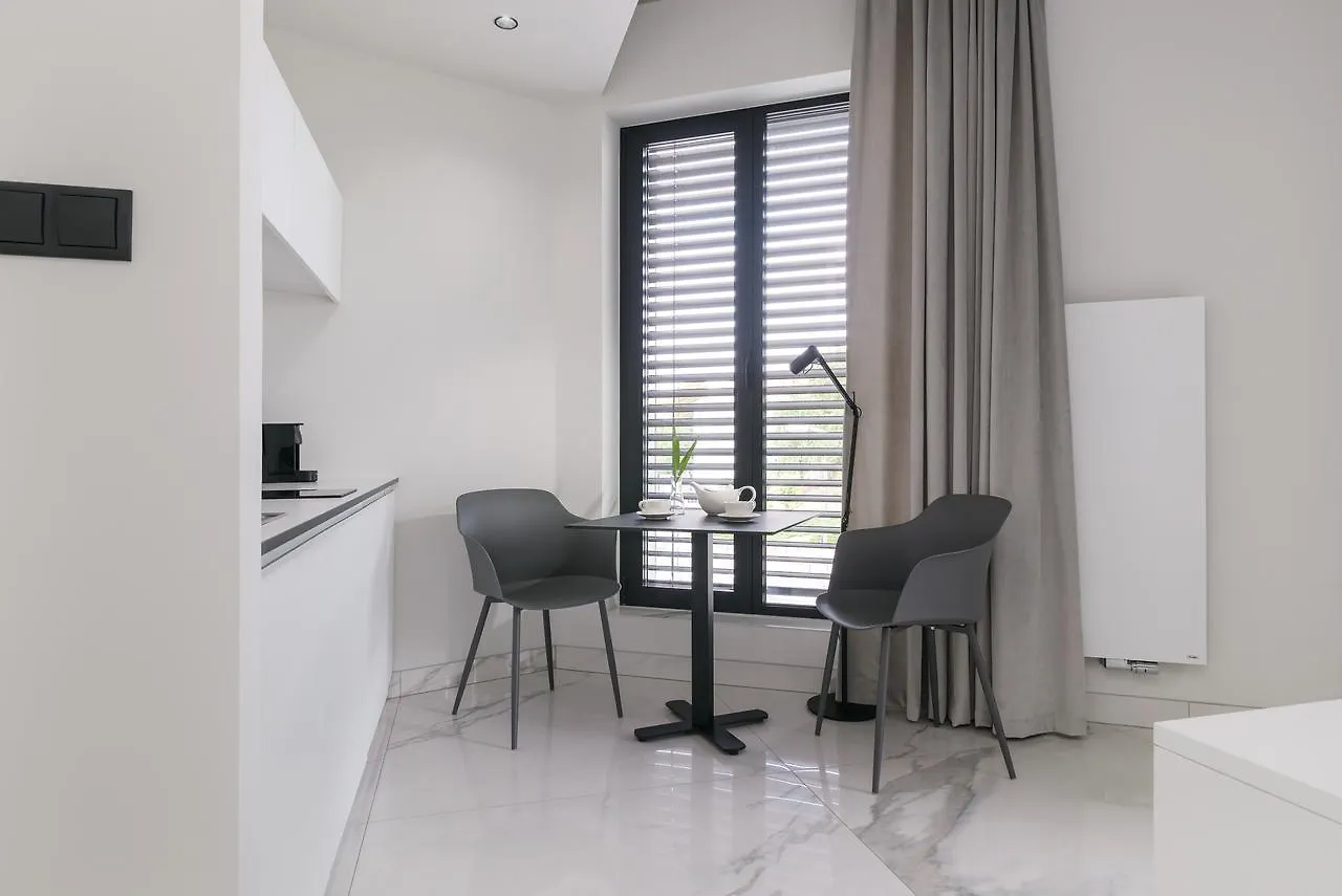 Centro Design Apartments - Półwiejska Poznań 0*,  Polska