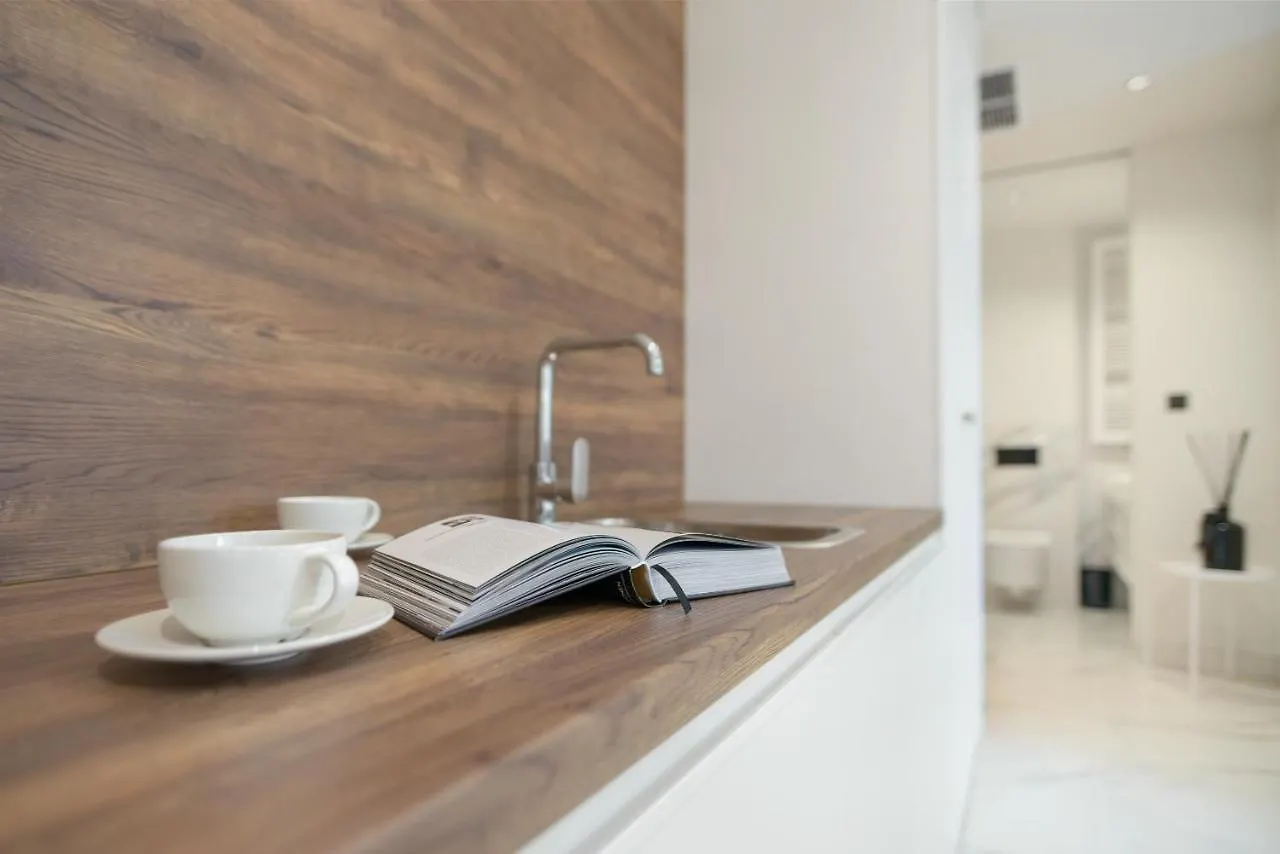 Centro Design Apartments - Półwiejska Poznań 0*,