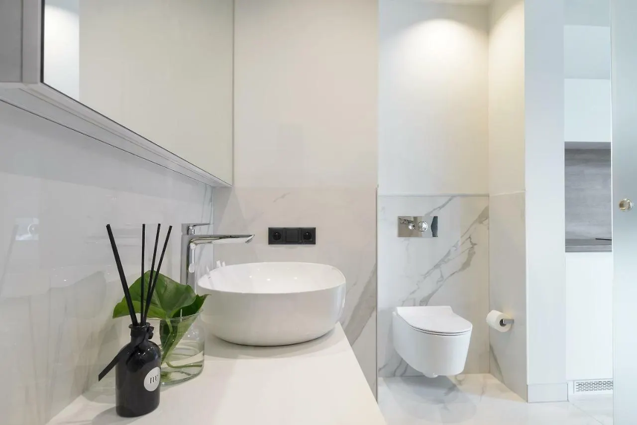 Centro Design Apartments - Półwiejska Poznań